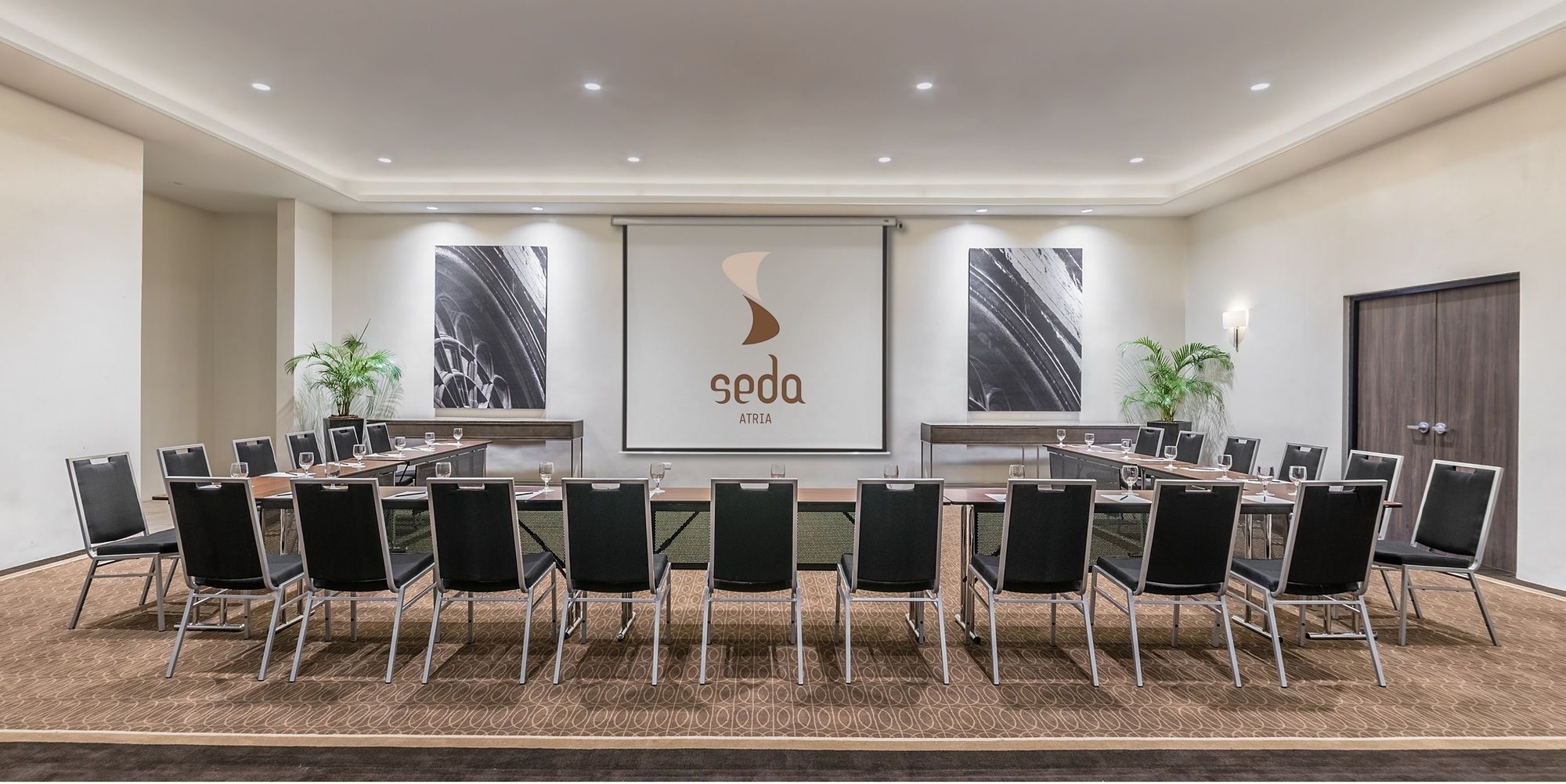 Готель Seda Atria Ілоіло Екстер'єр фото